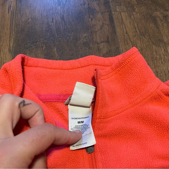 Neon pink North Face fleece 3/4 zipper pullover sweater Medium - Picture 6 of 6